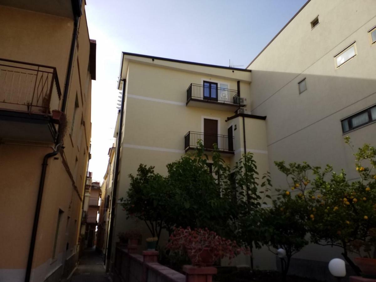 Mediterranean Apartments Capo dʼOrlando المظهر الخارجي الصورة